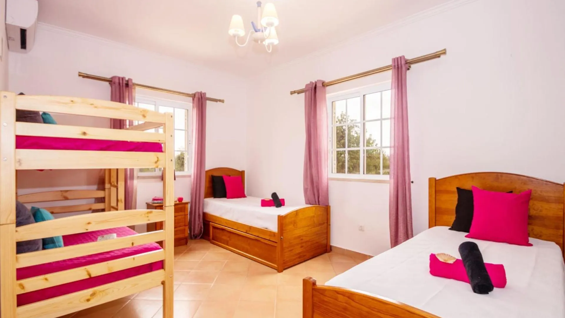 Villa With Heatable Pool Armacao de Pera Portugal