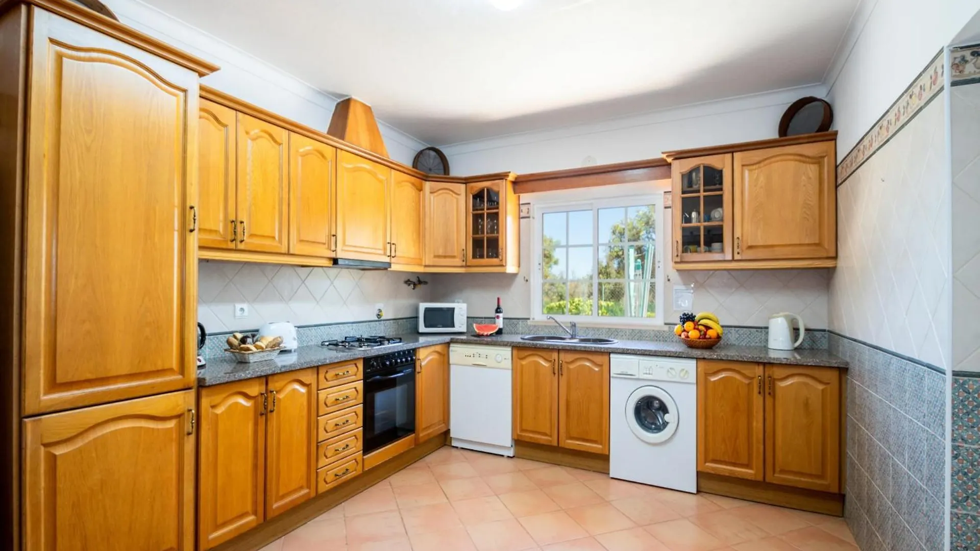 Villa With Heatable Pool Armacao de Pera